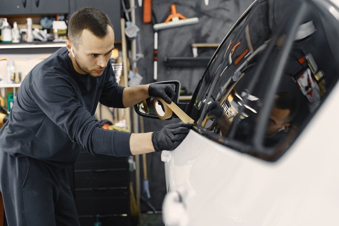 Retouche peinture voiture — raccord local invisible